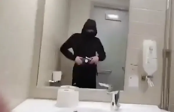 https://static.mash.ru/unsafe/rs:fit:600/czM6Ly9tYXNoL2ltYWdlLzIwMjUtMDUtMjAvZWMyYWI1NGMtOWRmNi00MWRiLTlmMTMtNWE5ZjViN2U3NGI3LnBuZw