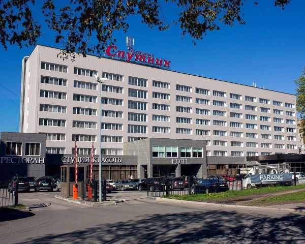 В подвале гостиницы в Петербурге нашли арсенал с боеприпасами