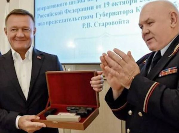 Mash: экс-министр Старовойт застрелился из наградного пистолета