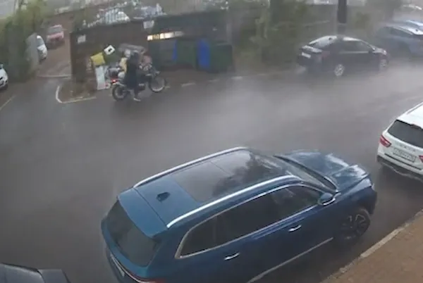 По Ярославлю прошёл ураган: видео