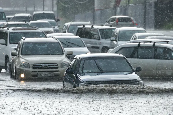 Новосибирск после сильных дождей ушёл под воду