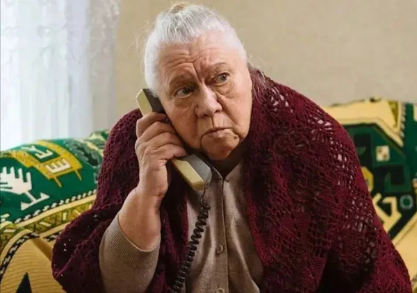 Пенсионерку, сыгравшую в сериалах "Кухня", "Ранетки" и "Воронины", не зовут сниматься из-за тяжёлой болезни