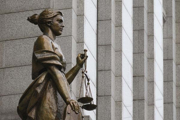 Суд в Москве запретил распространять подробную инструкцию, как сжечь жильё и не оставить следов