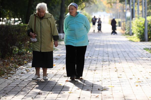 Синоптики рассказали, как долго продлится бабье лето в центральной России
