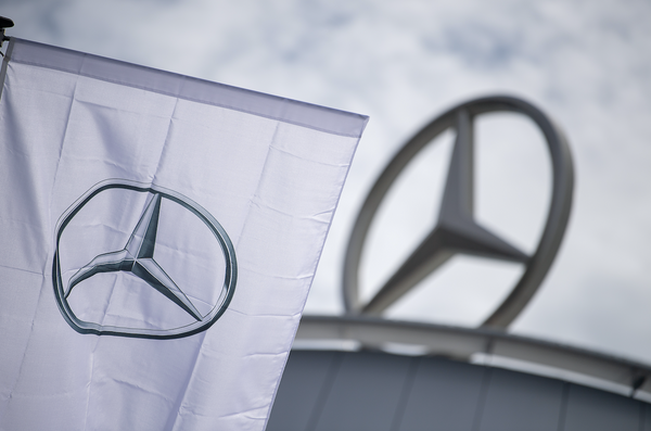 Mash: Mercedes не планирует возвращаться в Россию в ближайшие 10 лет