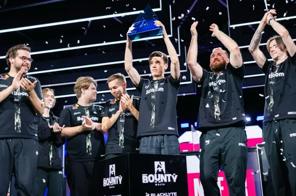 Team Spirit планирует вернуться в Россию из Сербии