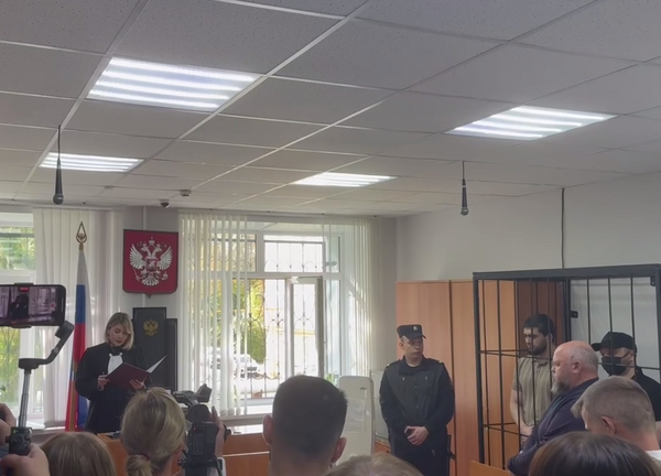 Суд приговорил виновного в изготовлении напитка "Мистер сидр" к 9 годам колонии