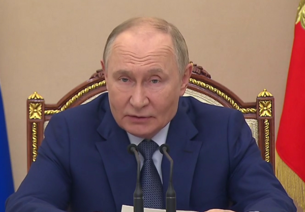Путин заявил, что Россия готова ответить на любую новую угрозу не словом, а силой