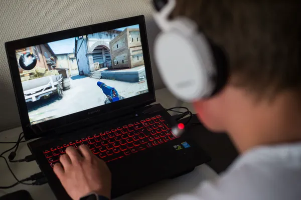 На уроках физкультуры в российских школах могут появиться FIFA, Counter-Strike и Dota 2, но есть нюанс