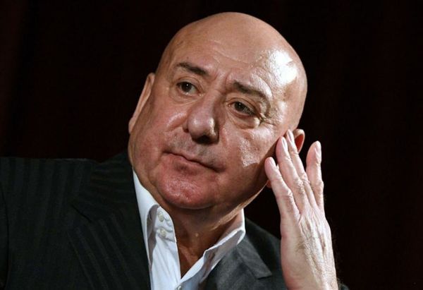 Экс-директор Театра сатиры Мамедали Агаев освобождён в обмен на журналиста "Sputnik Азербайджан"