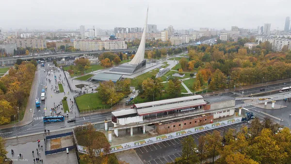 Уже в 2007 году на месте старого московского монорельса появится круглогодичный прогулочный парк