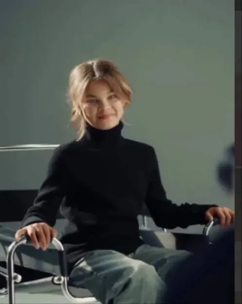 Девятилетняя бездомная из Узбекистана стала звездой соцсетей и моделью