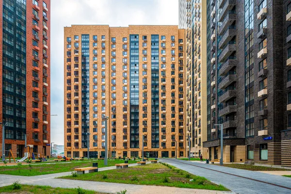 Московские реновационные дома экономят до 40% энергоресурсов по сравнению со старыми пятиэтажками