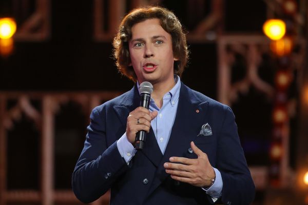 Максим Галкин* накрыл флаг Израиля украинским и попал под проверку