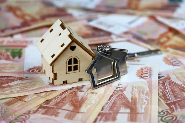 Суд встал на сторону Ларисы Долиной из Омска