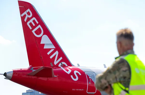 Двигатель самолёта, экстренно севшего в Домодедово, мог загореться из-за перегрева генератора