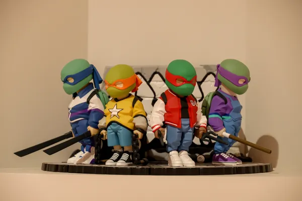 Суд в Москве запретил раскраски с черепашками-ниндзя, героями "Наруто" и Алисой Селезнёвой