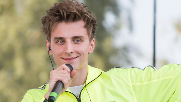 Блогер Влад Бумага проиграл суд предпринимательнице, продающей футболки с его изображением