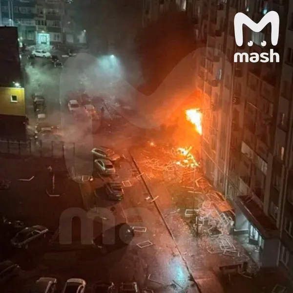 Беспилотник влетел в жилой дом в Твери: фото, видео удара, все подробности