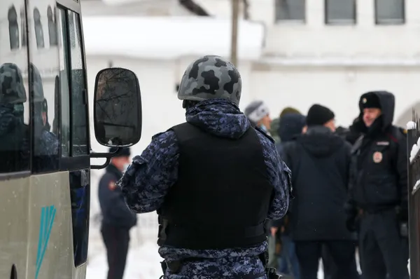 Школьник с ножом напал на учеников в подмосковном Одинцово