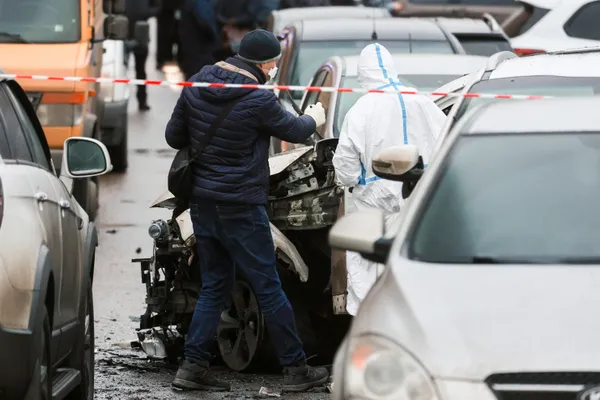 Взрыв машины на Ясеневой улице в Москве: что известно о ЧП