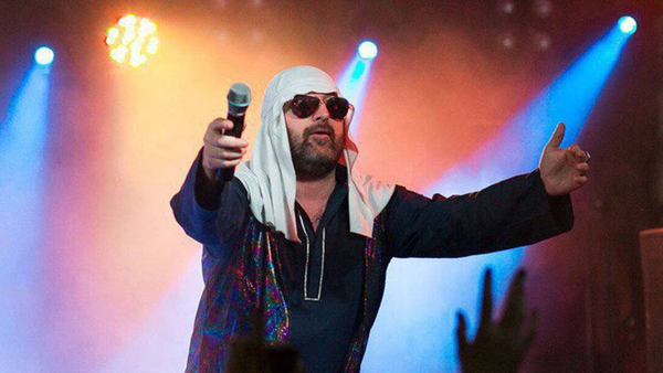 Организаторы не стали судиться с Мистером Кредо из-за сорванного концерта в Казахстане