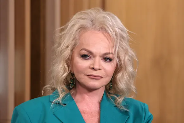 Суд выселил Долину из квартиры в Хамовниках