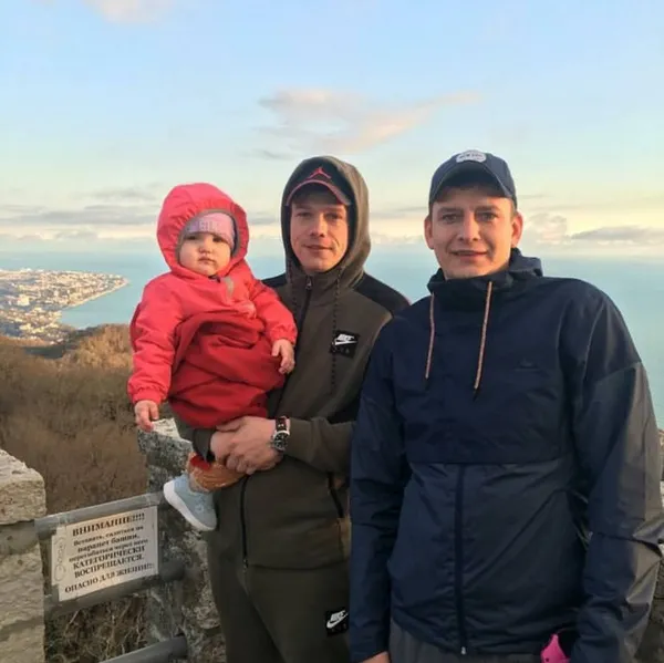 Герои мема из 2010-х попытались открыть табачный бизнес и прогорели