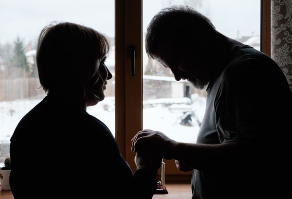 Президент благотворительного фонда дала советы, как не нарваться на мошенников