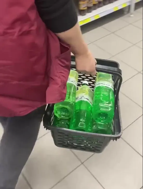 С полок всех "Магнитов" экстренно убирают бутылки с "Алоэ вера"