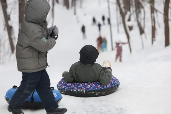 В Красногорске 12-летний мальчик погиб после катания на тюбинге