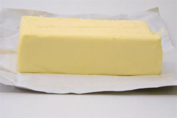 В Коломне мужчина попытался вынести из магазина 20 пачек масла в трусах