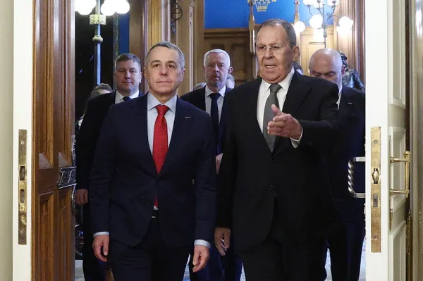 Переговоры РФ и Украины: какую роль играет ОБСЕ и причём тут покушение на генерала Алексеева