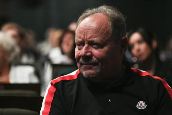 Актёру Алексею Маклакову ограничили съёмки из-за сильной боли в ногах