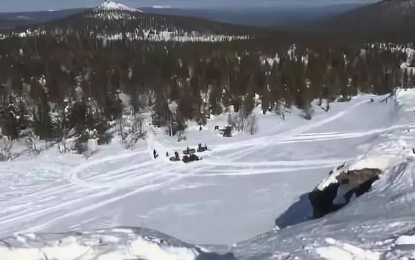 В Пермском крае в горах пропала группа туристов на снегоходах