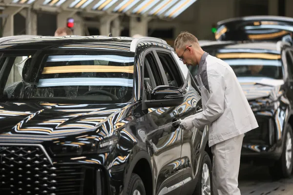 Стало известно, какие марки могут внести в список автомобилей для работы в такси