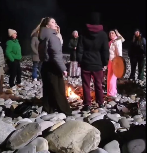 Дрон прилетел недалеко от места женского ретрита в Сочи: видео