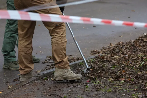 Подозрительный предмет, похожий на взрывчатку, нашли под Audi в Ново-Переделкино