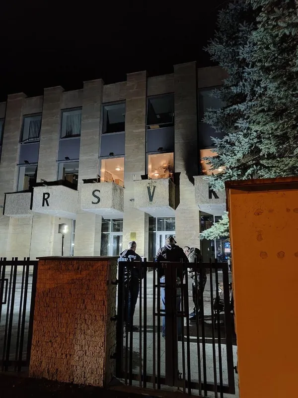 Русский дом в Праге забросали коктейлями Молотова