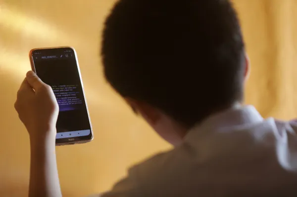 Автора одного из вирусных роликов с оскорблением учителей впервые сдеанонили и наказали в Сургуте