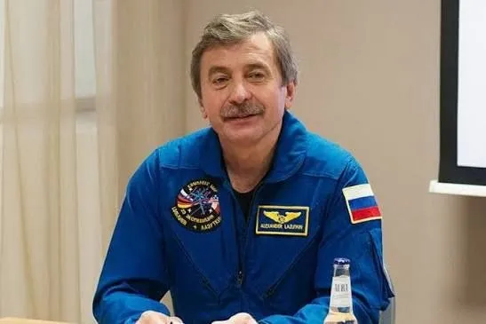 Космонавта Александра Лазуткина госпитализировали в Москве