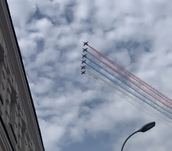 В небе над Москвой прошла репетиция воздушной части парада