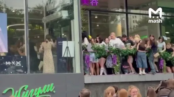 В Москве на Новом Арбате произошла давка из-за бесплатной косметики