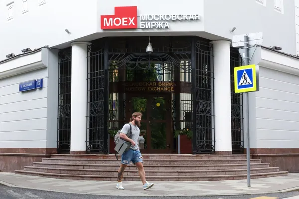 Индекс Мосбиржи резко взлетел на фоне новости о разблокировке Roblox
