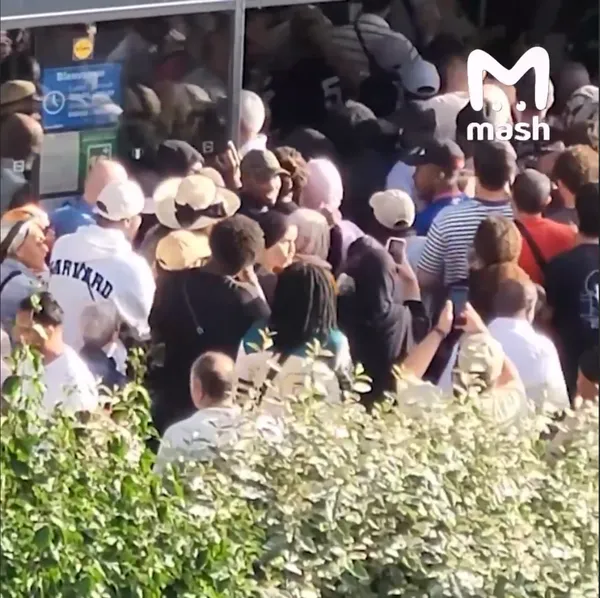 Во Франции люди устроили давку и драки в очередях за кондиционерами и вентиляторами