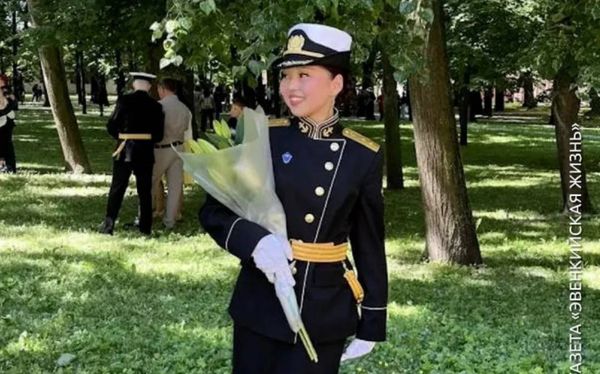 Военный врач приняла роды в самолёте Петербург — Красноярск