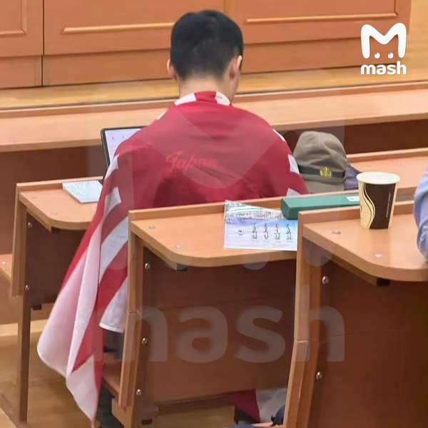 На китайского студента МГУ пожаловались после того, как пришёл на пары в форме японской армии времён Второй мировой