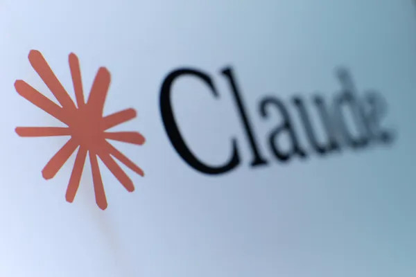 Claude забанил большинство пользователей из России
