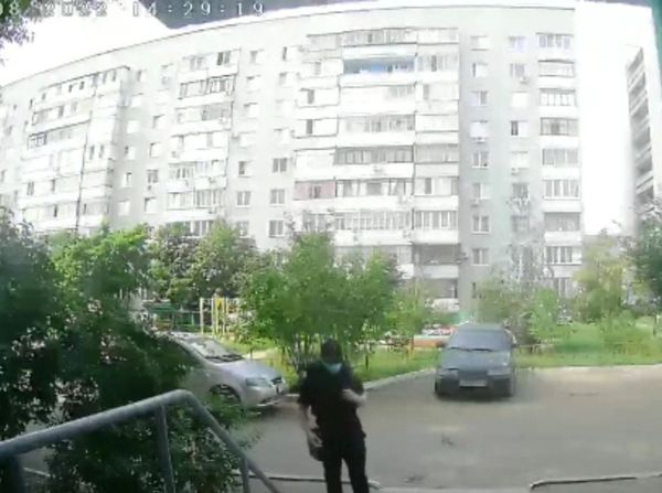 СМИ опубликовали фото вероятного убийцы врача-терапевта в Оренбурге