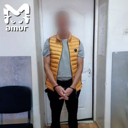 Хабаровский бомж обокрал собутыльника и потратил все деньги на одежду и девочек